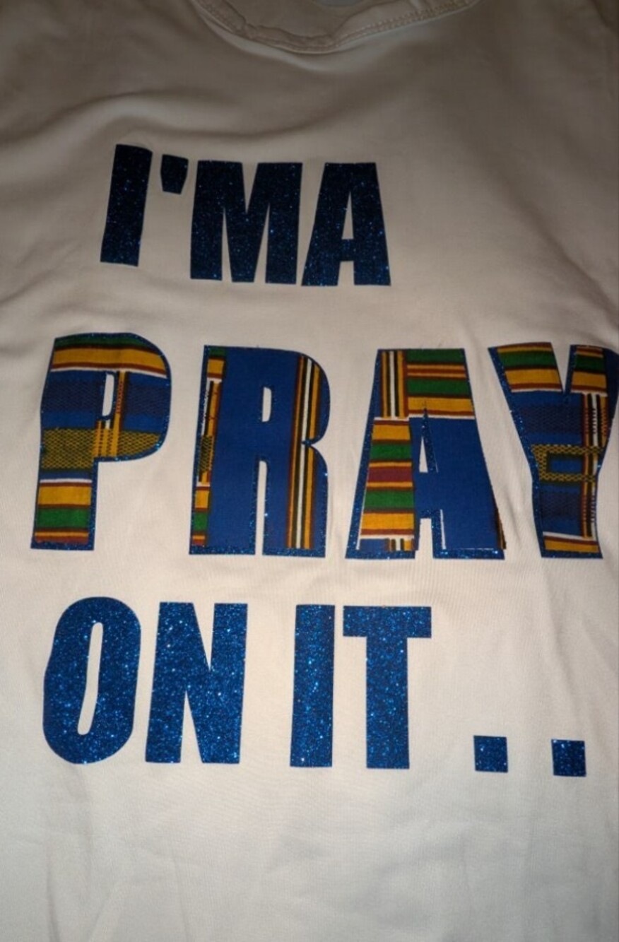 'I'ma Pray On It' Graphic Tee Size Medium White NWOT - Picture 3 of 6